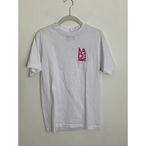 Made Hoops Men's white tee Embrodiered logo size small‎